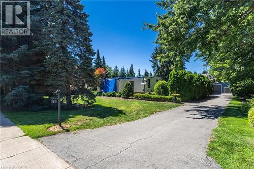 21 Kerman Avenue, Grimsby, ON 