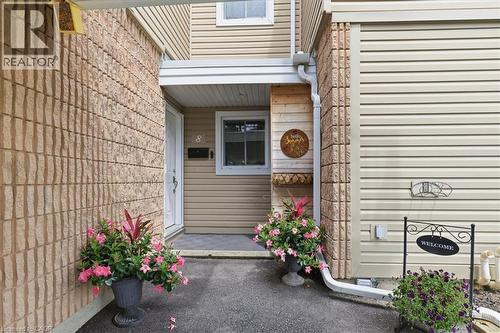 65 Glamis Road Unit# 8, Cambridge, ON - Outdoor With Exterior