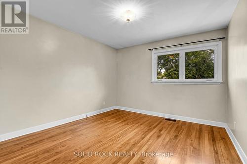 Primary bedroom - 1227 Portland Avenue, Ottawa, ON - Indoor Photo Showing Other Room