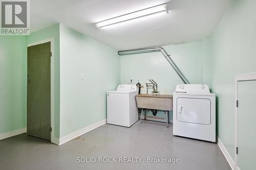 Laundry in the basement - 1227 Portland Avenue, Ottawa, ON - Indoor Photo Showing Laundry Room