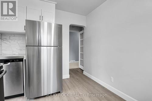 1227 Portland Avenue, Ottawa, ON - Indoor Photo Showing Other Room