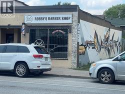 916 WYANDOTTE STREET East Windsor, ON N9A 3J8