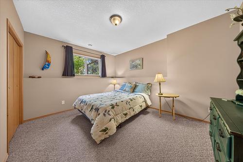 794 Westridge Drive, Invermere, BC - Indoor Photo Showing Bedroom