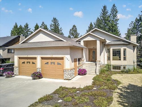 794 Westridge Drive, Invermere, BC - Outdoor With Facade