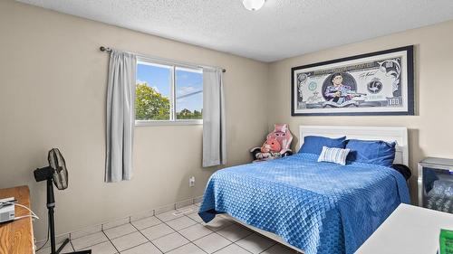 1643 Traut Court, Kelowna, BC - Indoor Photo Showing Bedroom