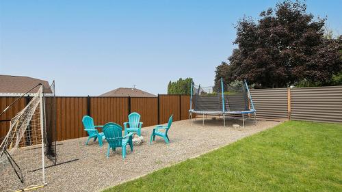 1726 Hayashi Road, Kelowna, BC - Outdoor