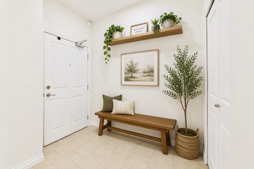 1113-3833 Brown Road, West Kelowna, BC - Indoor Photo Showing Other Room