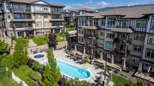 1113-3833 Brown Road, West Kelowna, BC - Outdoor
