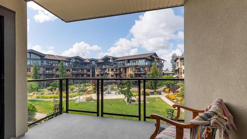 225-4380 Lakeshore Road, Kelowna, BC - Outdoor With Balcony With Exterior