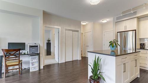 225-4380 Lakeshore Road, Kelowna, BC - Indoor
