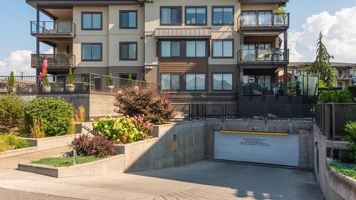 225-4380 Lakeshore Road, Kelowna, BC - Outdoor With Balcony