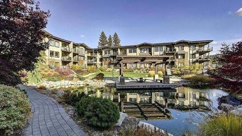 225-4380 Lakeshore Road, Kelowna, BC - Outdoor