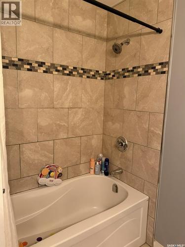 510 Redberry Road, Saskatoon, SK - Indoor Photo Showing Bathroom
