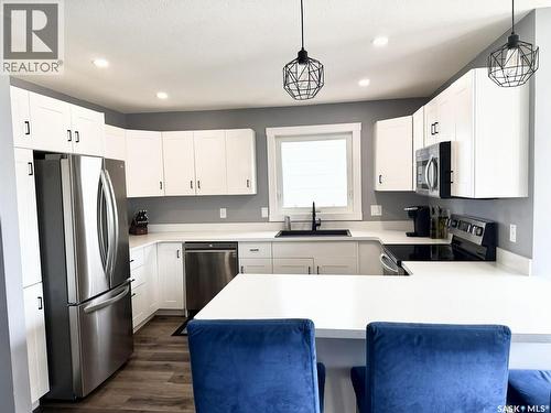510 Redberry Road, Saskatoon, SK - Indoor Photo Showing Kitchen