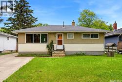 15 Ottawa PLACE  Regina, SK S4R 2V6