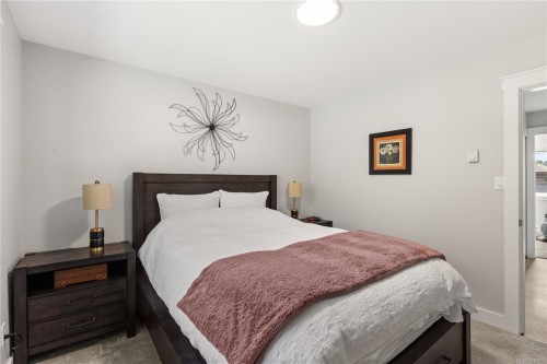 32 Oregon Rd, Campbell River, BC 