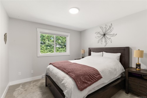 32 Oregon Rd, Campbell River, BC 