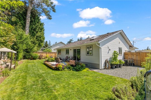 32 Oregon Rd, Campbell River, BC 