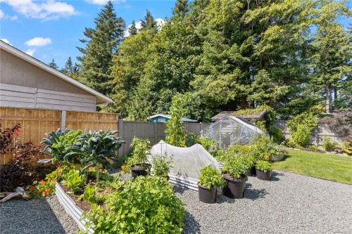32 Oregon Rd, Campbell River, BC 
