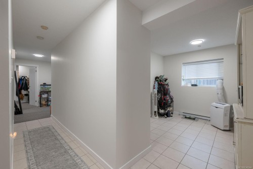 121 Harewood Rd, Nanaimo, BC - Indoor Photo Showing Other Room