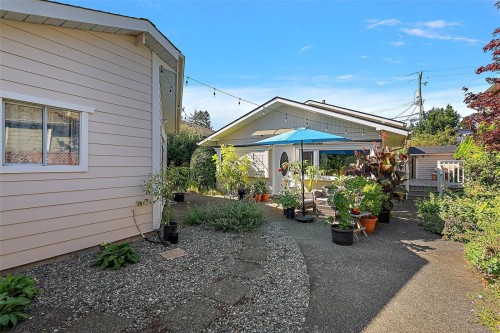 2445 Malaview Ave, Sidney, BC 