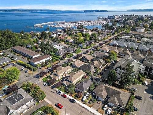 2445 Malaview Ave, Sidney, BC 