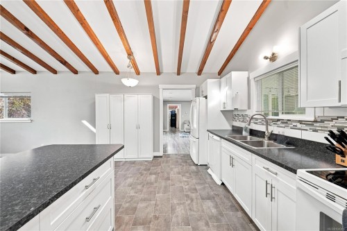 1708 Extension Rd, Nanaimo, BC 