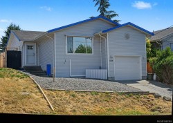 628 Winchester Ave Nanaimo, BC V9R 4B7