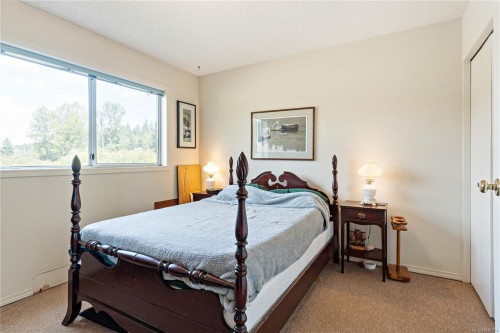 2445 Godfrey Rd, Nanaimo, BC 