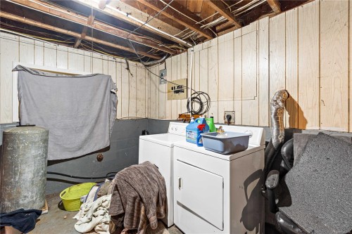2445 Godfrey Rd, Nanaimo, BC 