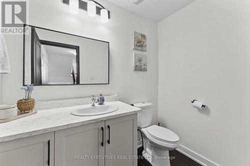 31 Whitcomb Crescent, Smiths Falls, ON - Indoor Photo Showing Bathroom