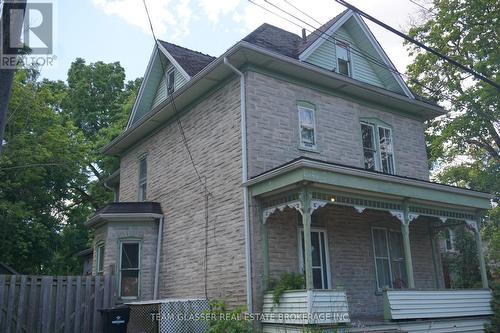 324 Queen Street W, Cambridge, ON - Outdoor