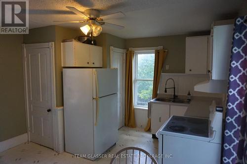 324 Queen Street W, Cambridge, ON - Indoor Photo Showing Other Room