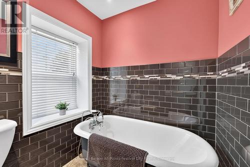 85 Cambria Road N, Goderich (Goderich (Town)), ON - Indoor Photo Showing Bathroom