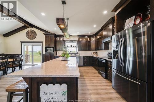 1764 Third Concession Line, Wheatley, ON - Indoor Photo Showing Kitchen With Upgraded Kitchen