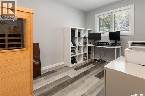 802 31St Street W, Saskatoon, SK - Indoor Photo Showing Office