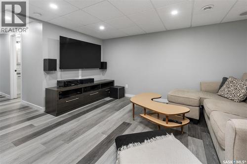 802 31St Street W, Saskatoon, SK - Indoor