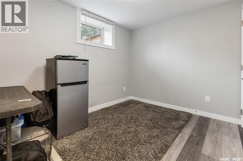 802 31St Street W, Saskatoon, SK - Indoor Photo Showing Other Room