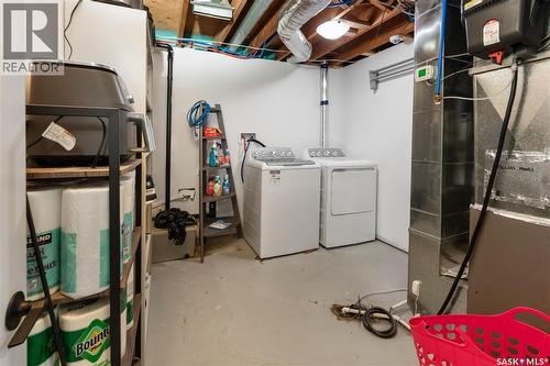 802 31St Street W, Saskatoon, SK - Indoor Photo Showing Laundry Room