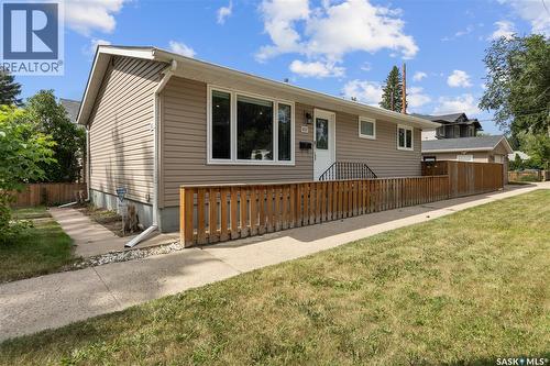 802 31St Street W, Saskatoon, SK - Outdoor