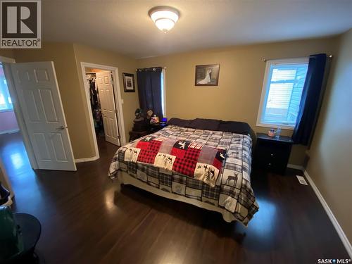 54 Madge Way, Yorkton, SK - Indoor Photo Showing Bedroom