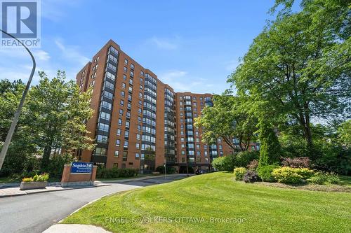 1213 - 80 SANDCASTLE DRIVE  Ottawa, ON K2H 9E7