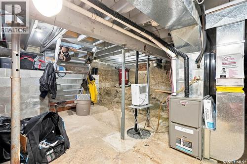 145 Lillooet Street E, Moose Jaw, SK - Indoor Photo Showing Basement