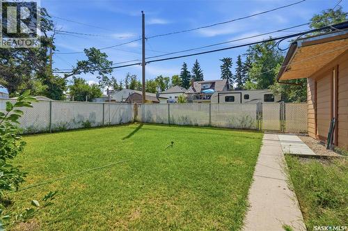 145 Lillooet Street E, Moose Jaw, SK - Outdoor
