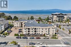 201 220 Island Hwy W  Parksville, BC V9P 2P3