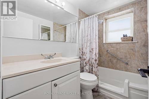 403 - 87 St George Street, Brantford, ON - Indoor Photo Showing Bathroom