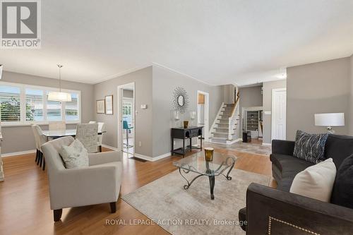 5 Marigold Street, Brantford, ON - Indoor Photo Showing Living Room