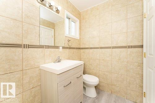 10712 103 St Nw, Edmonton, AB 