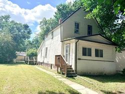 129 4th Avenue SW  Dauphin, MB R7N 1T8
