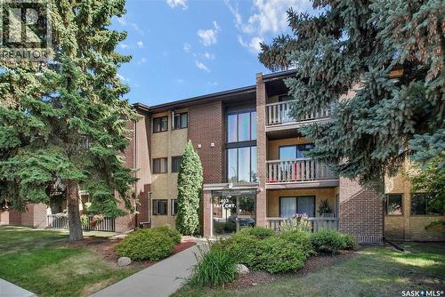 202 403 Tait COURT  Saskatoon, SK S7H 5L3